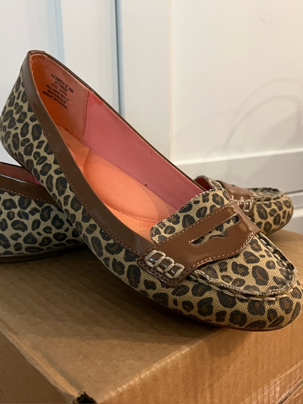 Sperry Top Sider Women’s Leopard Print Loafers Brown Trim and Coral Lining 8M